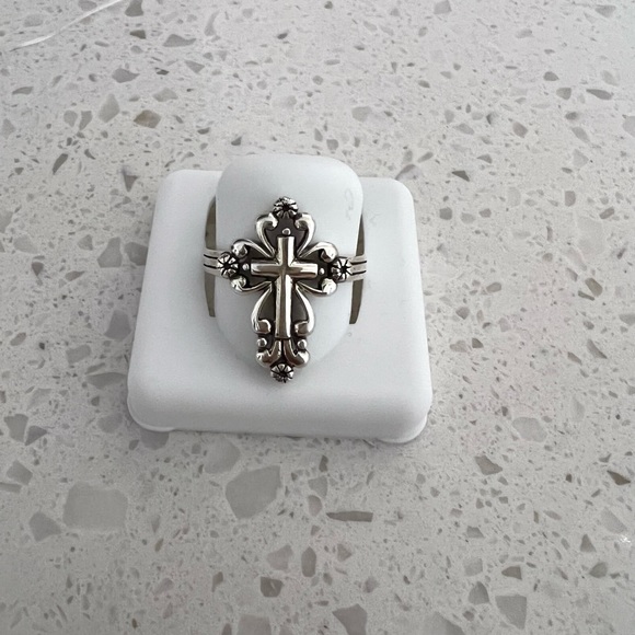 Sterling silver ring - Picture 2 of 5